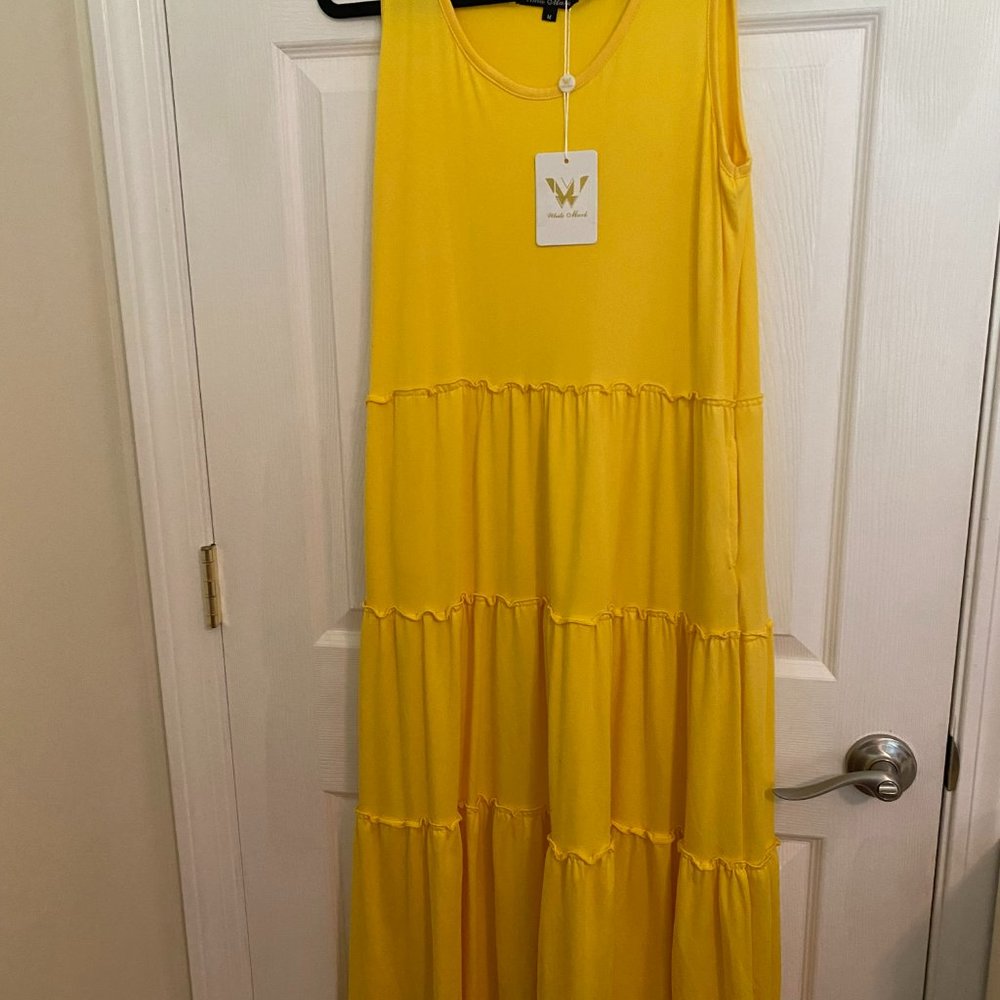 White Mark summer sundress in Size Medium NEW!